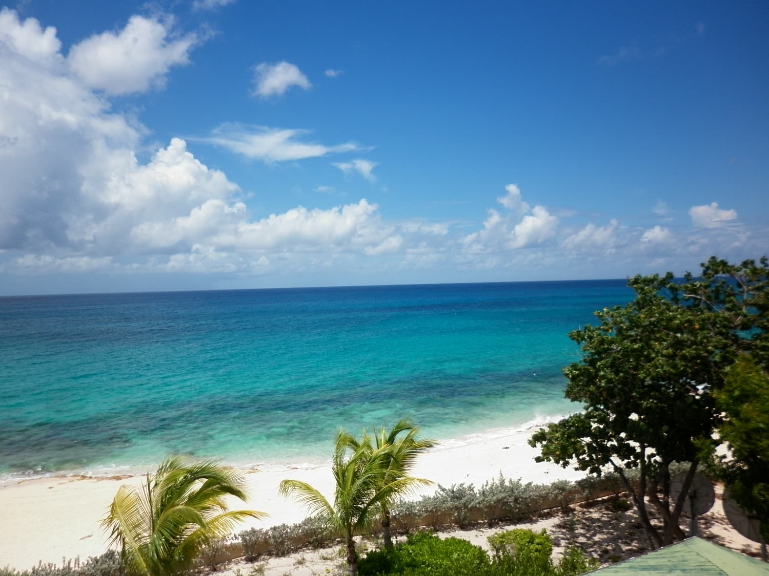 A white-sand beach and turquoise sea on the Terres Basses peninsula